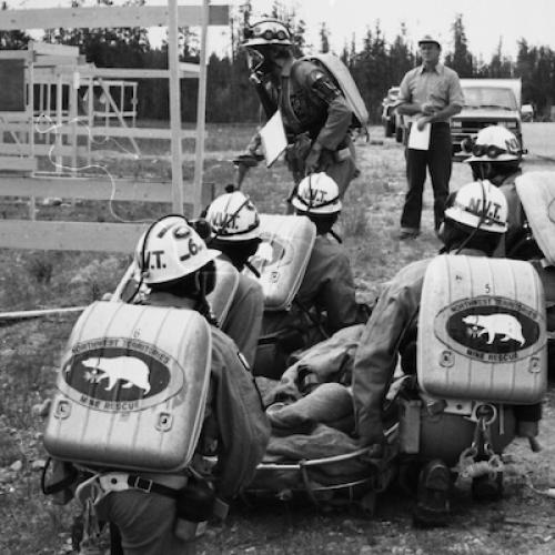 Mine Rescue team at practice 1980 (Con Mine Collection)
