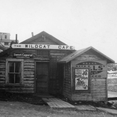 The Wildcat Cafe operated in Yellowknife from 1937 to 1951. (Dale Attrell Collection)